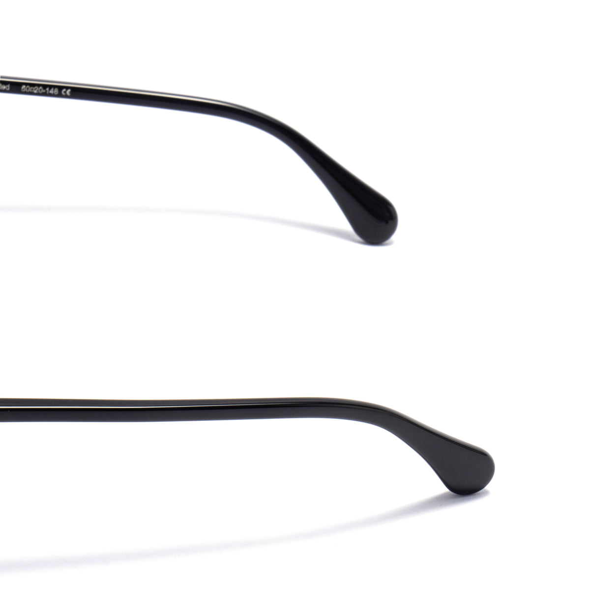 VEGA 01 sunglasses in Black / Smoke Gradient, image 8 of 8