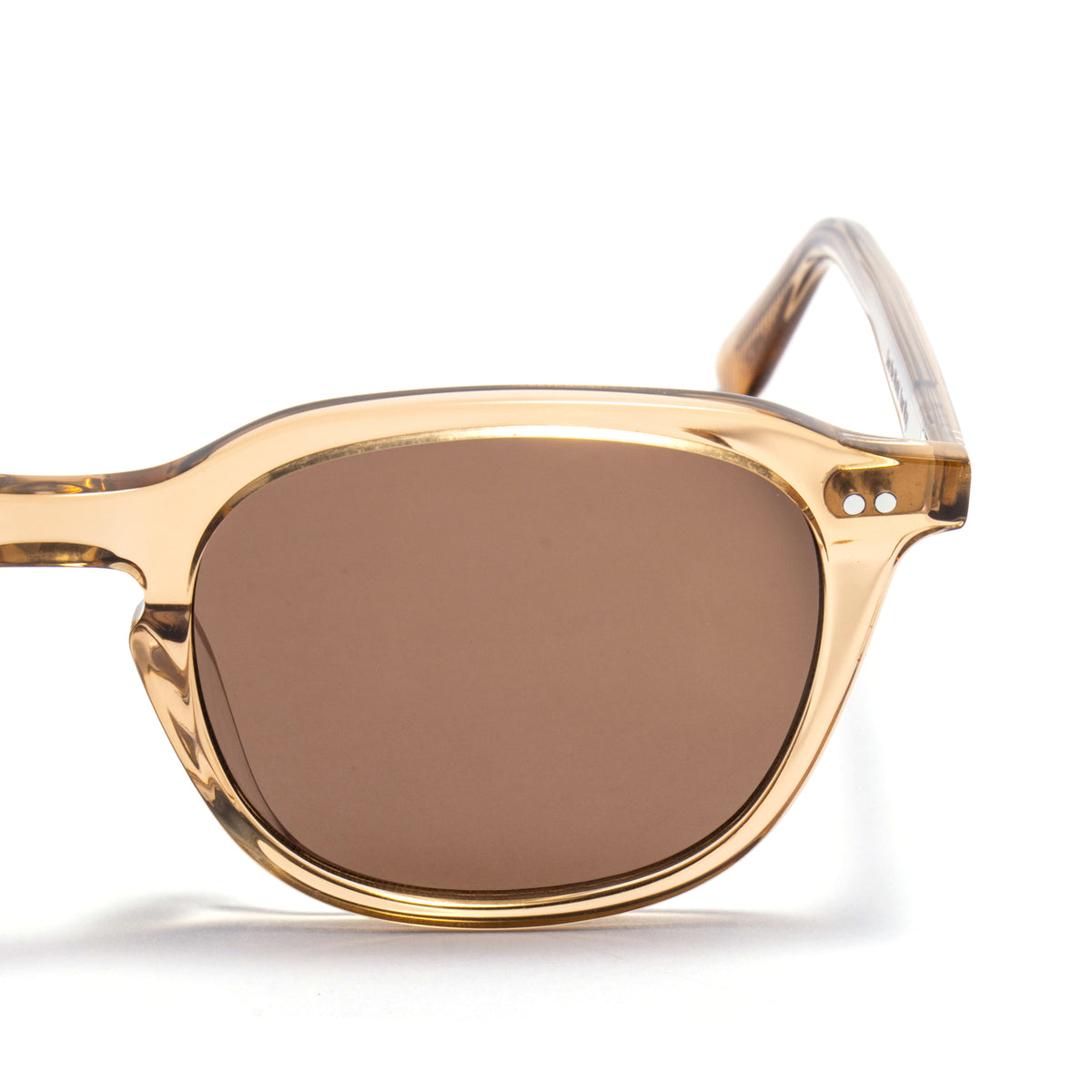 SIRIUS 01 — Champagne Crystal / Brown Smoke