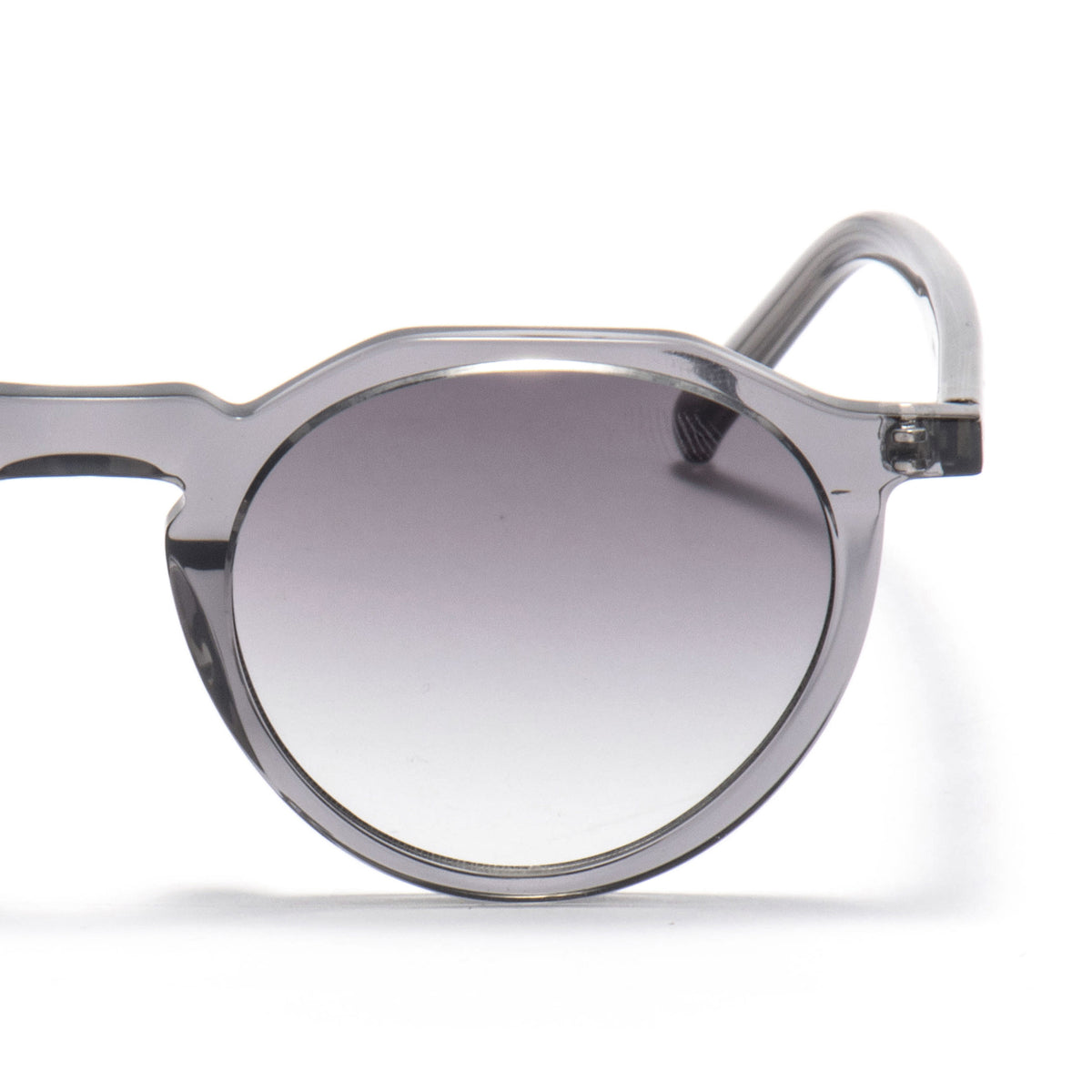 DENEB 01 sunglasses in Smoke Crystal / Smoke Gradient, image 3 of 8
