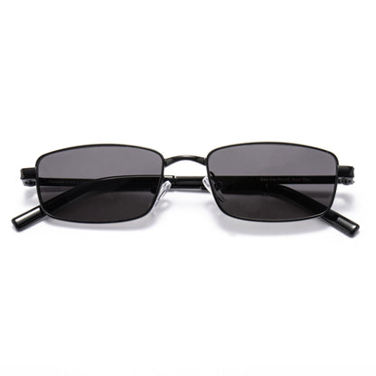 ALTAIR 01 sunglasses in Black / Smoke, image 4 of 8