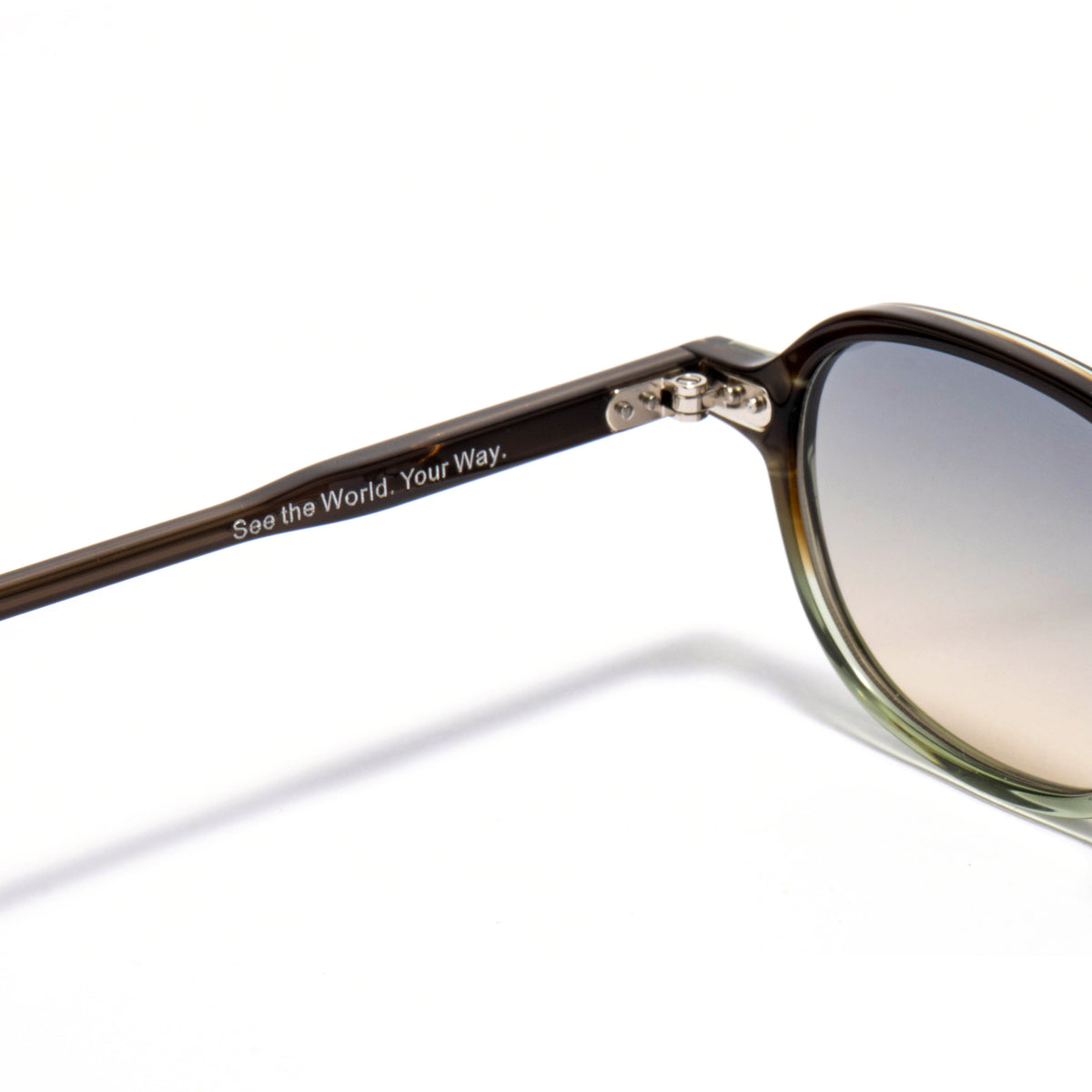 ALNAIR 02 sunglasses in Olive Crystal / Smoke Gradient, image 6 of 8