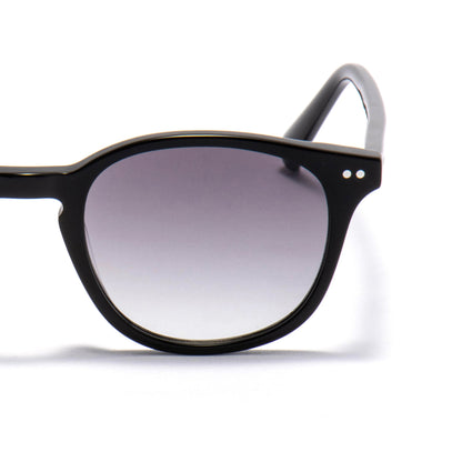 MIRZAM 01 sunglasses in Black / Smoke Gradient, image 8 of 8